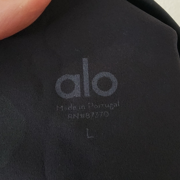 ALO Yoga Camo Athletic Shorts - Green - Picture 5 of 5